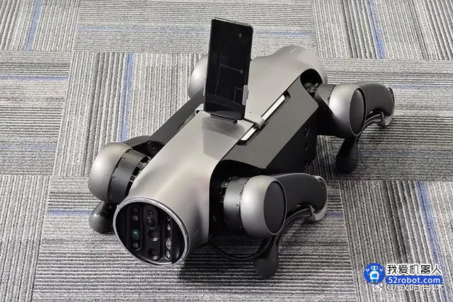 更聪颖更灵活的机器狗，OPPO第三代四足机器人现场图赏