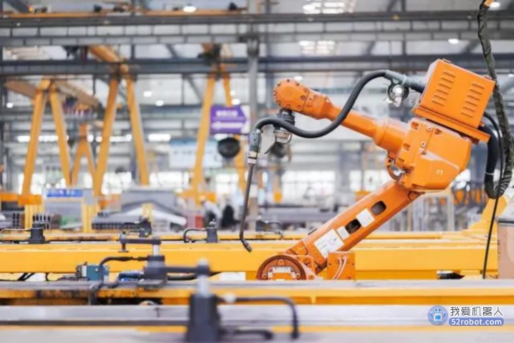 制造业“天选打工人”！我国工业机器人密度首次超过美国