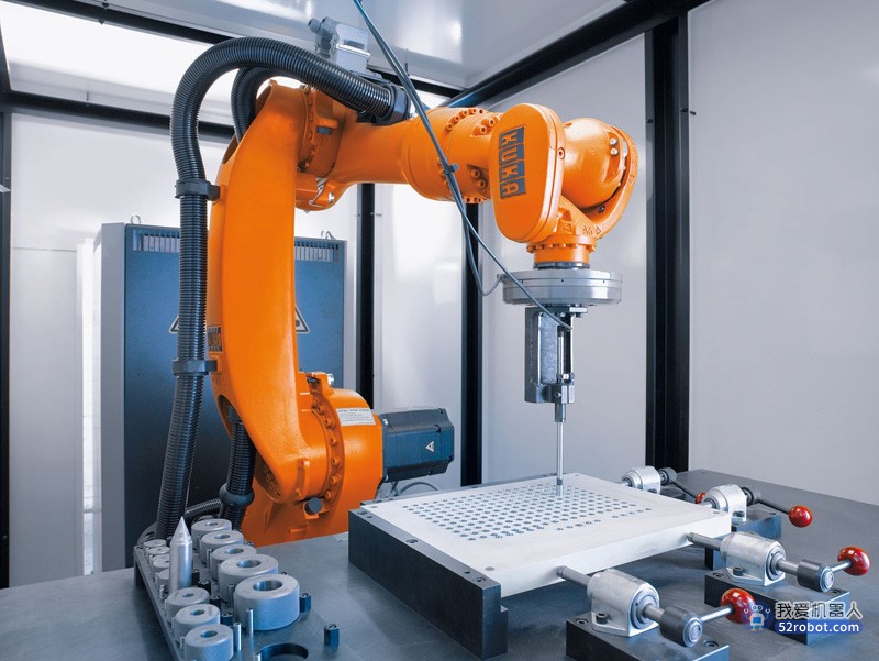 2023年工业机器人的发展呈何走向？