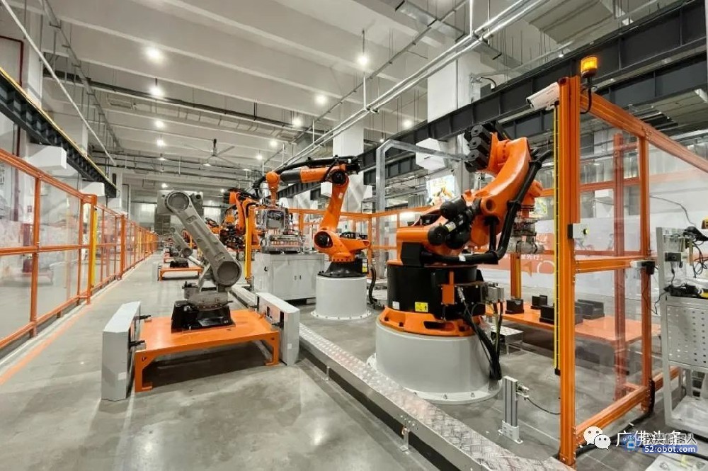 “未来工厂”来了？在佛山，机器人生产机器人成真了！