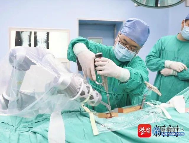 这台手术机器人真厉害：创伤、脊柱、足踝、关节都能搞定！
