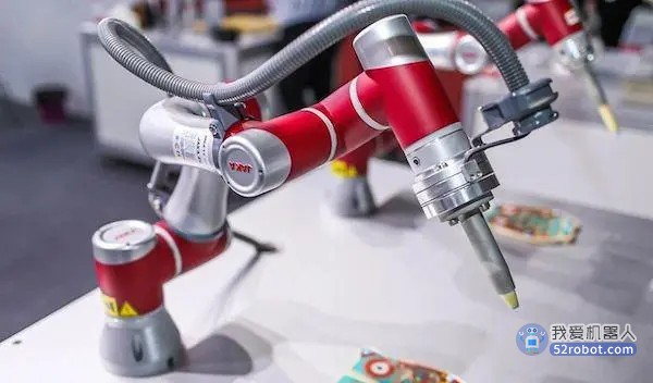 上海工程师团队造“不抢饭碗”的节卡机器人 不惧巨头锚定协作机器人新赛道