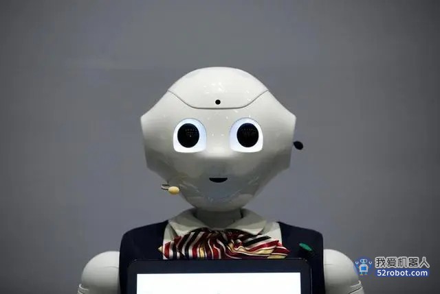 机器人正在创造自己的语言，互相之间将实现自主交流