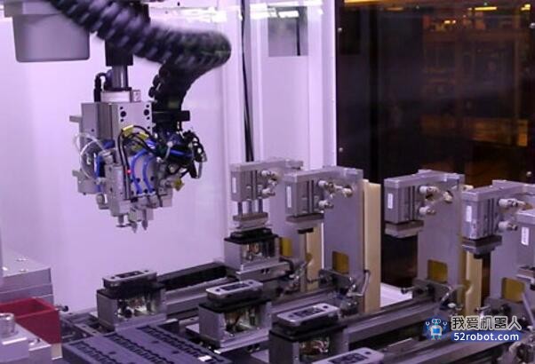 卓翼科技：自研工业机器人赋能生产效率提升