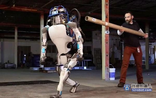 人形机器人正蓄势待发 技术进步为“起飞”铺路