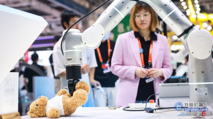 国际展商踊跃回归，工博会机器人展区规模全球最大
